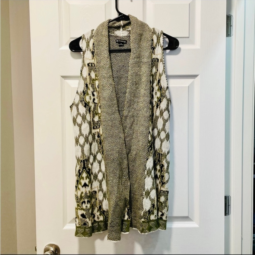 New Directions Cascade Open Front Sweater Vest Green White…